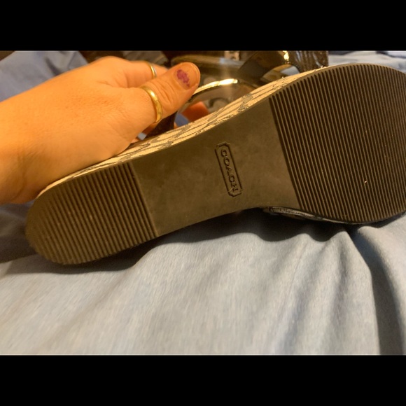 Coach Sandels - Picture 3 of 5